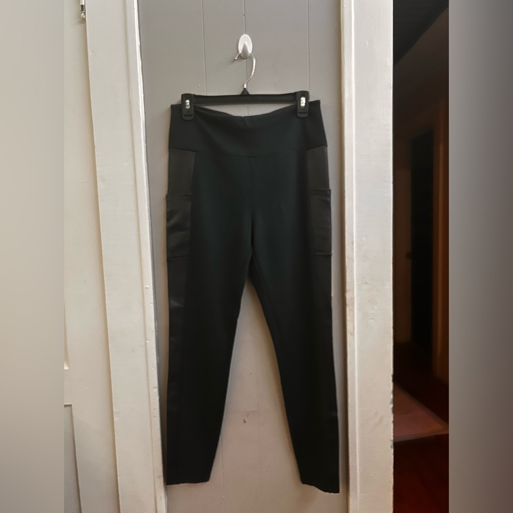G by Giuliana Women’s Leggings with Leather Lockets